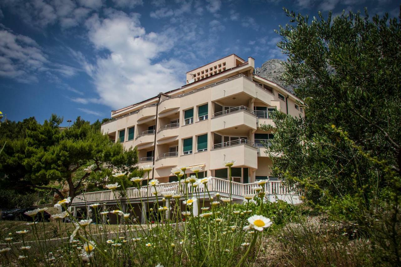 Larus-M Apartments Mimice Bagian luar foto