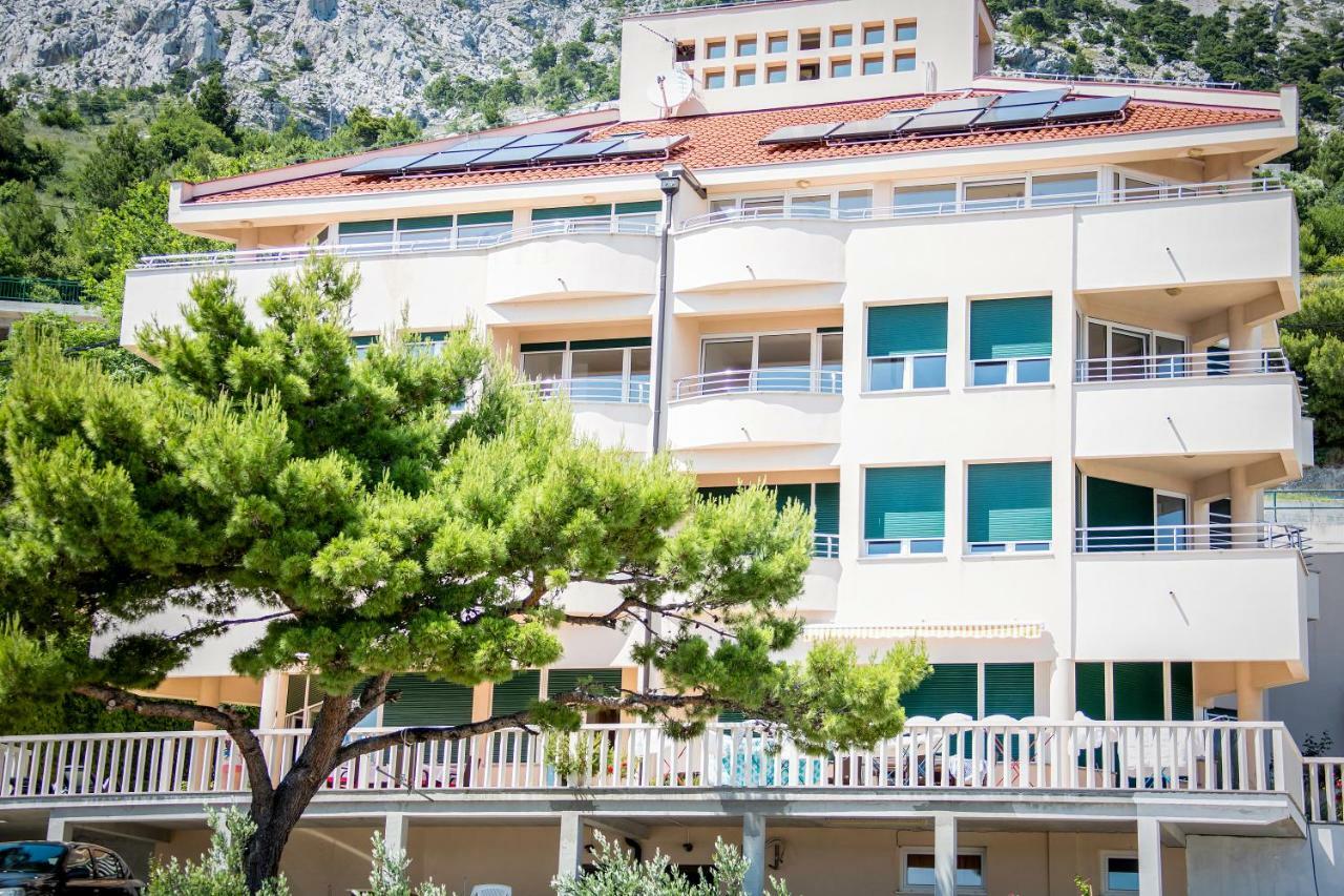 Larus-M Apartments Mimice Bagian luar foto