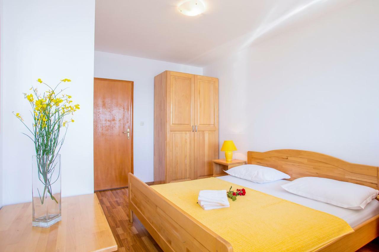 Larus-M Apartments Mimice Bagian luar foto